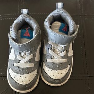 Nike Kids Gray and White Velcro Athletic Sneakers